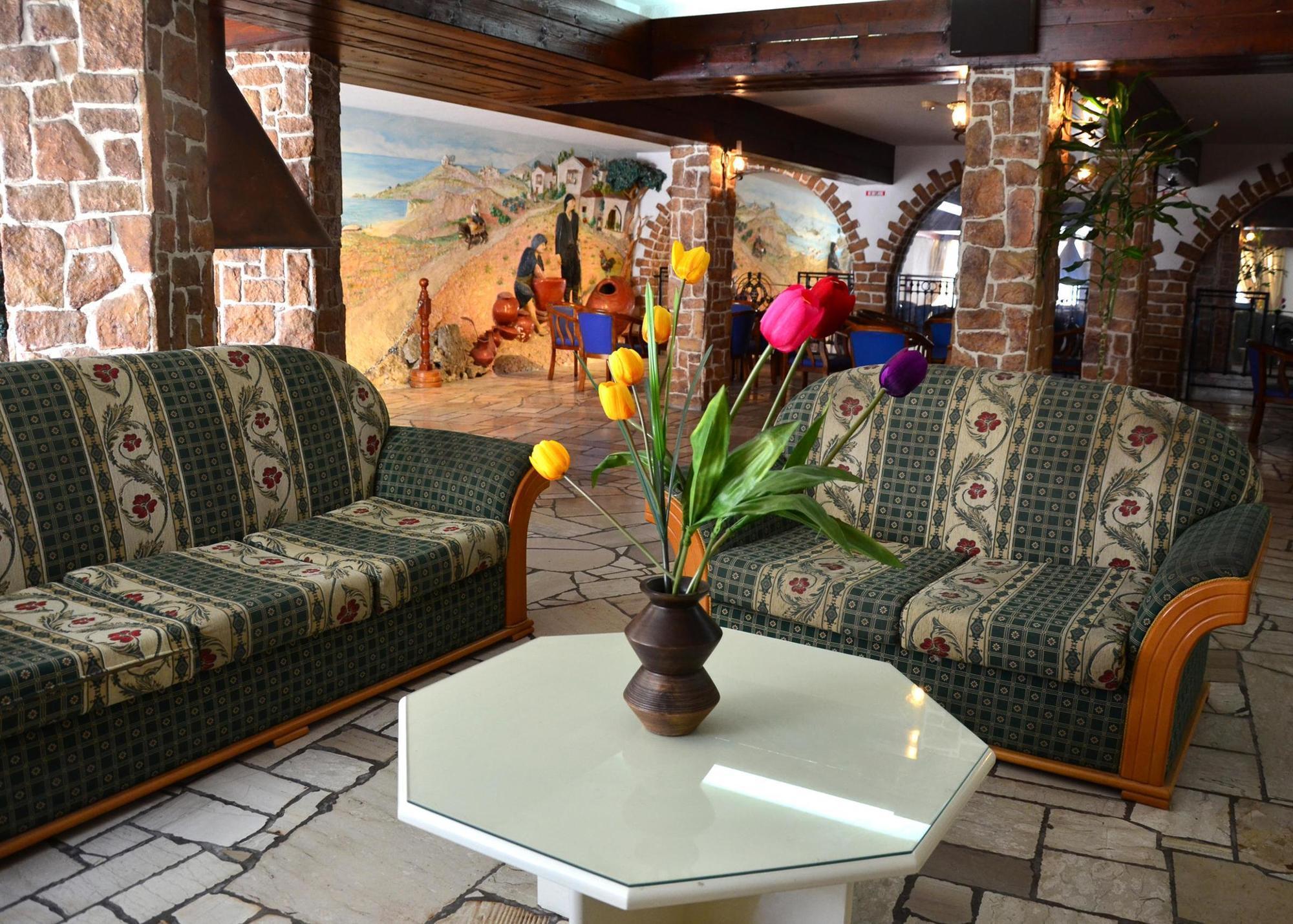 Best Western Plus Larco Hotel Ларнака Екстериор снимка