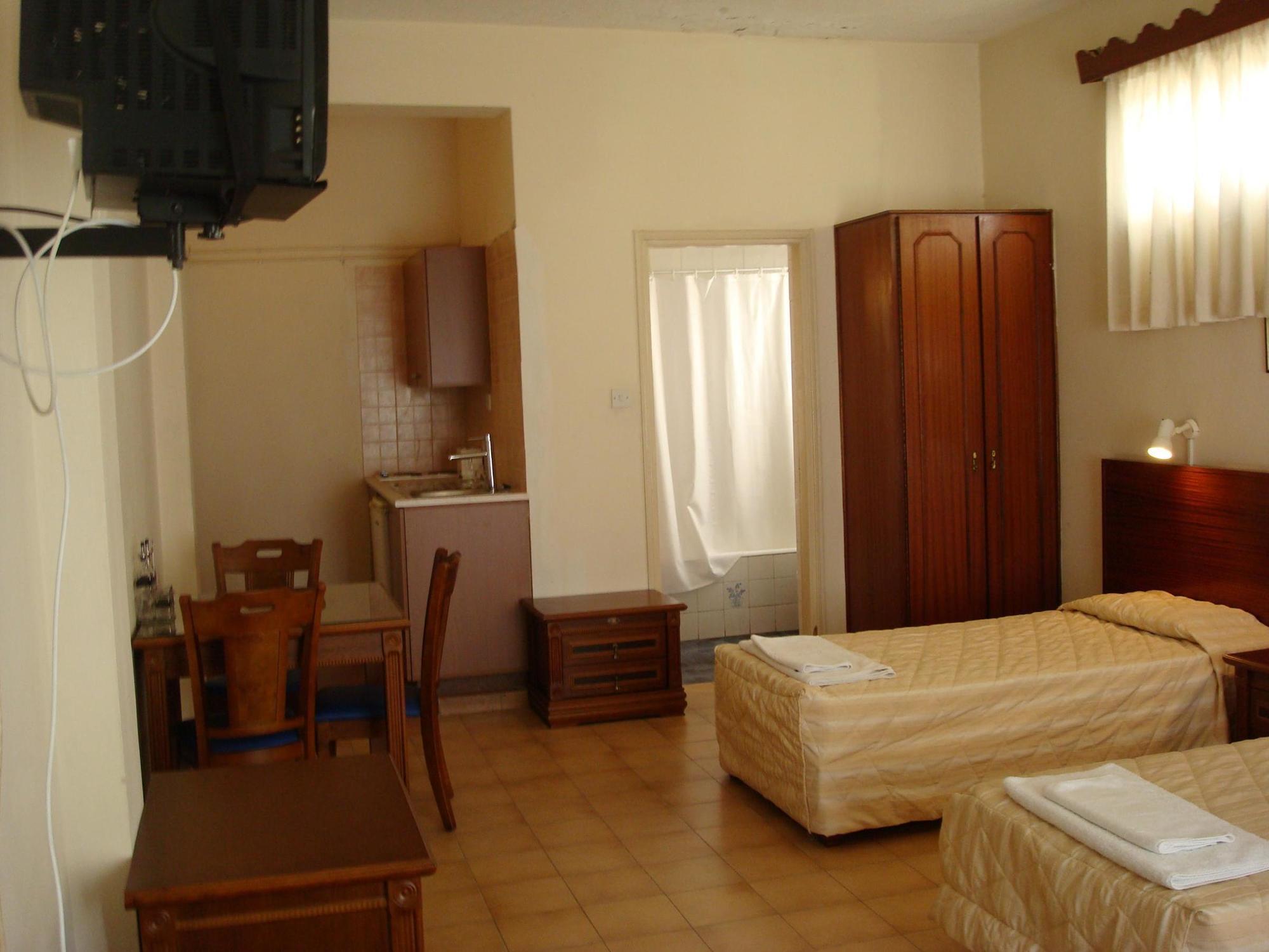 Best Western Plus Larco Hotel Ларнака Екстериор снимка