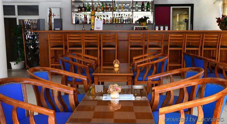 Best Western Plus Larco Hotel Ларнака Екстериор снимка