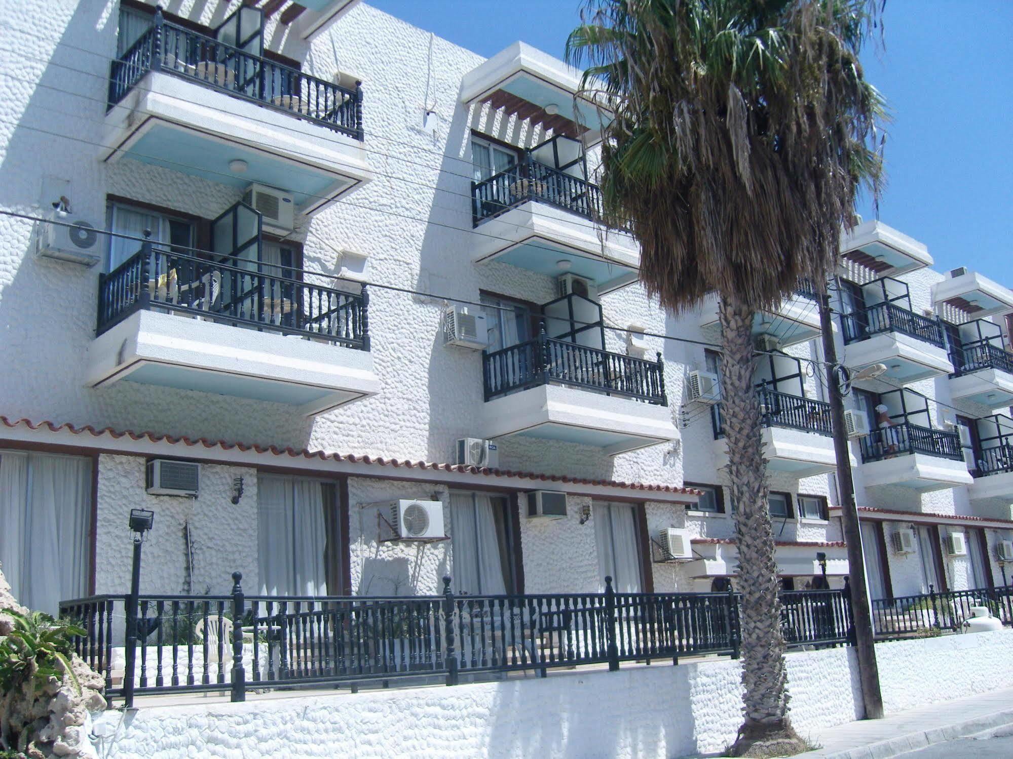 Best Western Plus Larco Hotel Ларнака Екстериор снимка