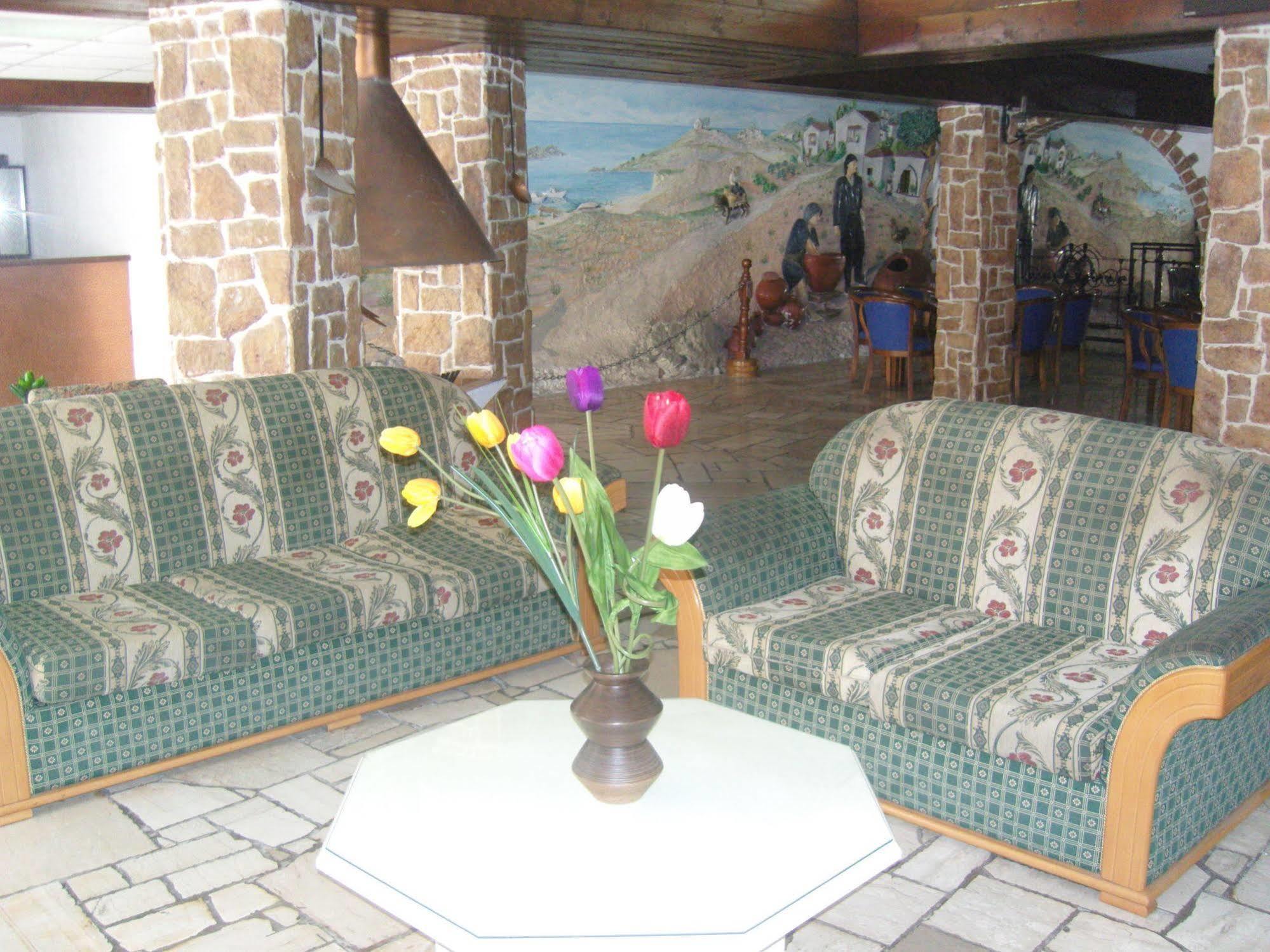 Best Western Plus Larco Hotel Ларнака Екстериор снимка