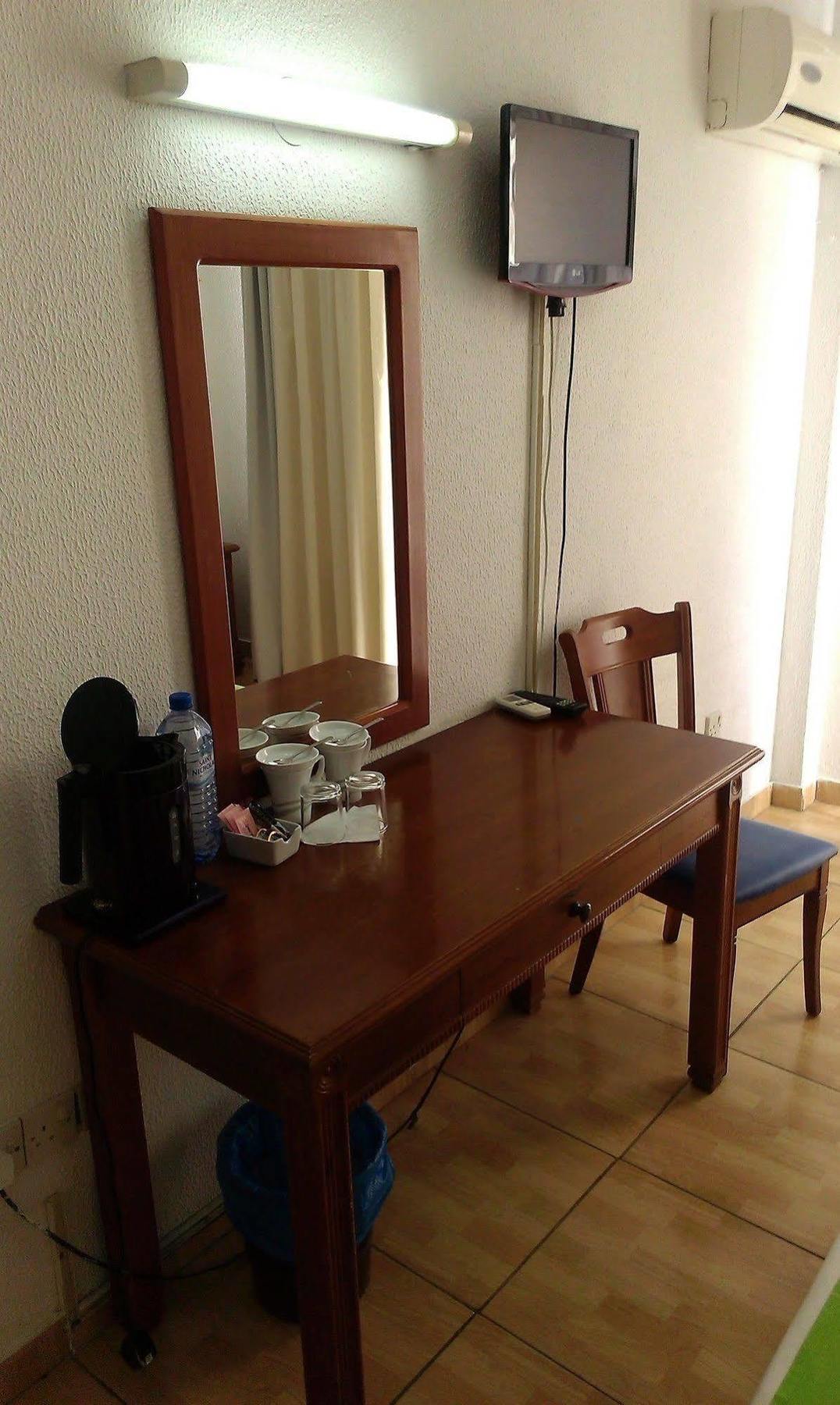 Best Western Plus Larco Hotel Ларнака Екстериор снимка