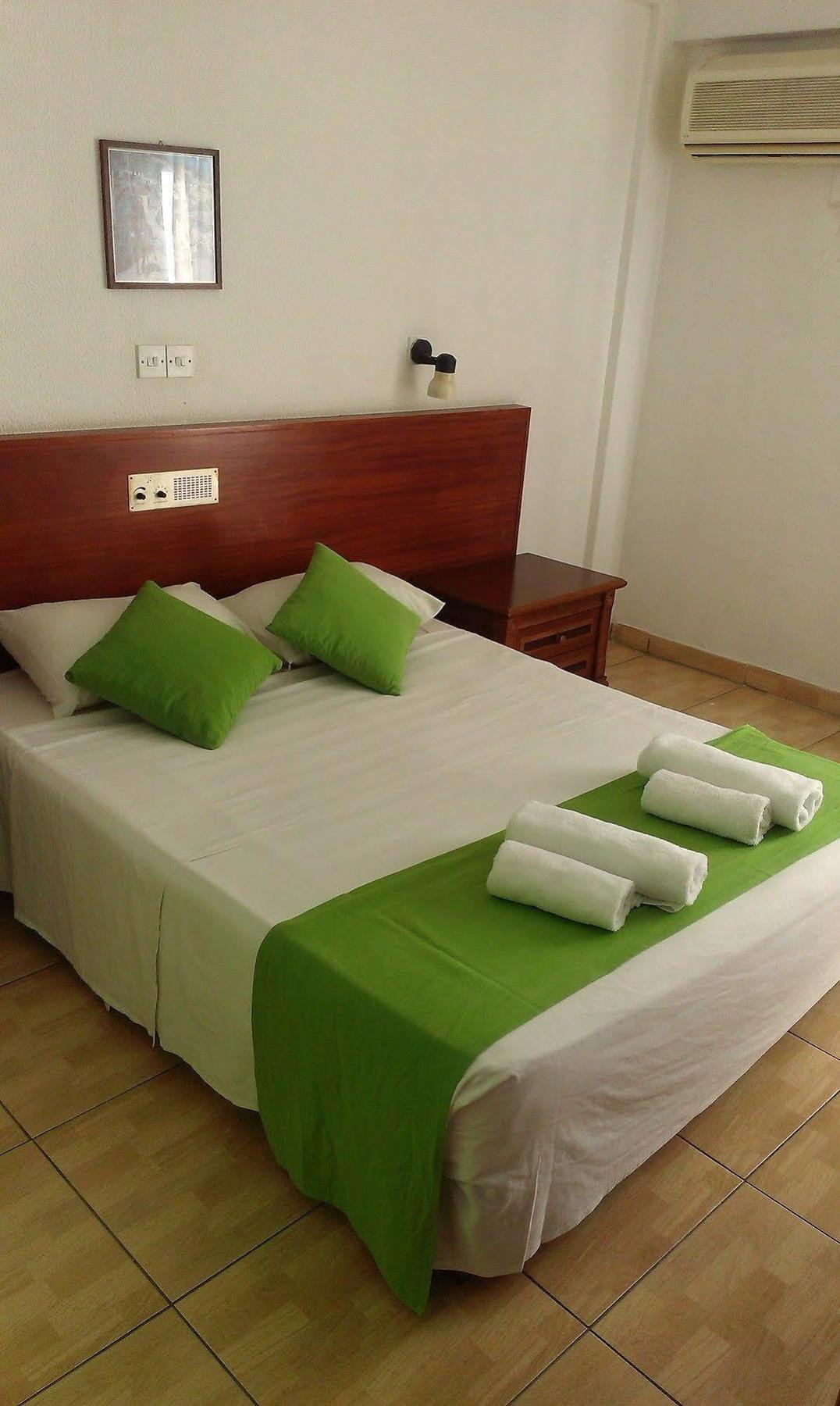 Best Western Plus Larco Hotel Ларнака Екстериор снимка