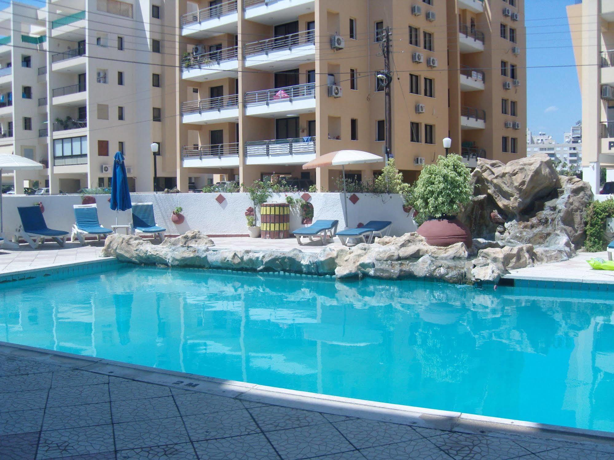 Best Western Plus Larco Hotel Ларнака Екстериор снимка